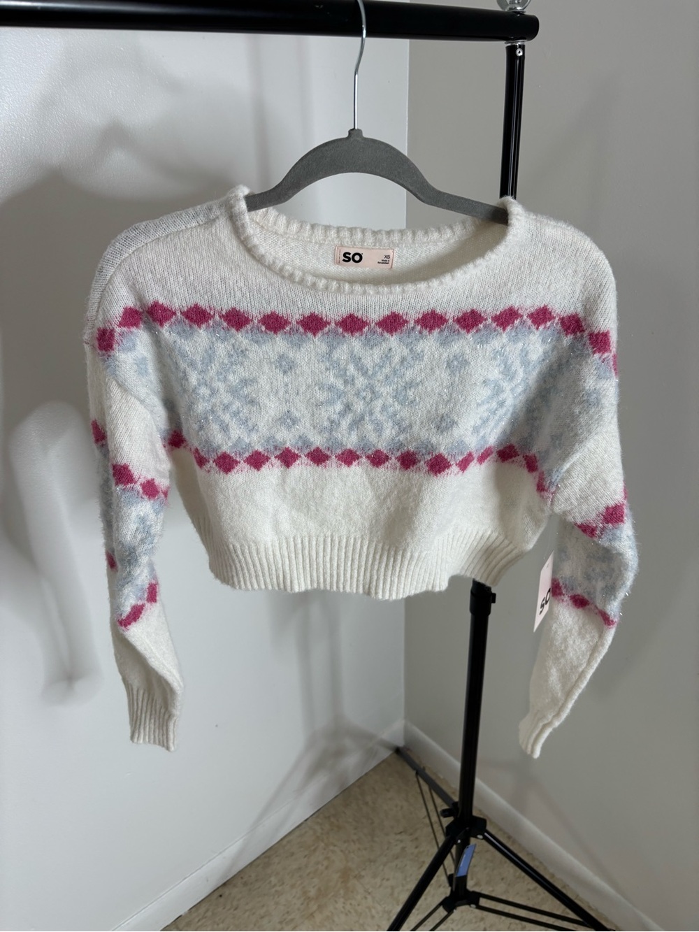 SO White Cropped Crew Sweater with Pink and Light Blue Diamond Accents